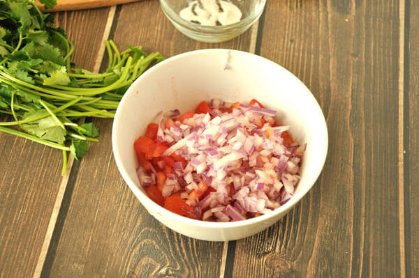 Tomato Salad {Ensalada de Tomate}